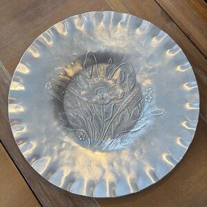 Rustic Everlast Metal Hand Forged Aluminum Floral Tray